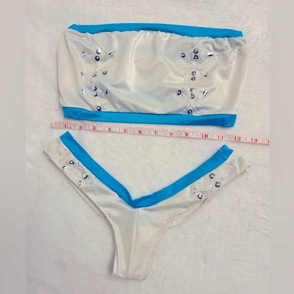 Ultra Top Lingerie Set - Picture 2 of 6